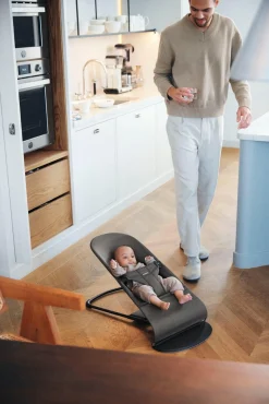 BABYBJORN - leżaczek BALANCE SOFT WOVEN, JERSEY Tri Fabric, Ciemny Szary