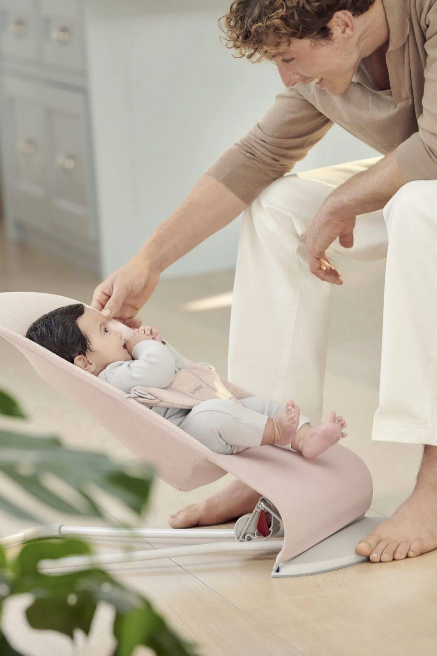 Bujaczki I Leżaczki|Foteliki I Pufy | BabyBjorn - leżaczek BLISS 3D Jersey - Light Pink