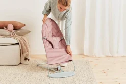 Bujaczki I Leżaczki|Foteliki I Pufy | BabyBjorn - leżaczek BLISS WOVEN, Petal Quilt, Dusty Pink