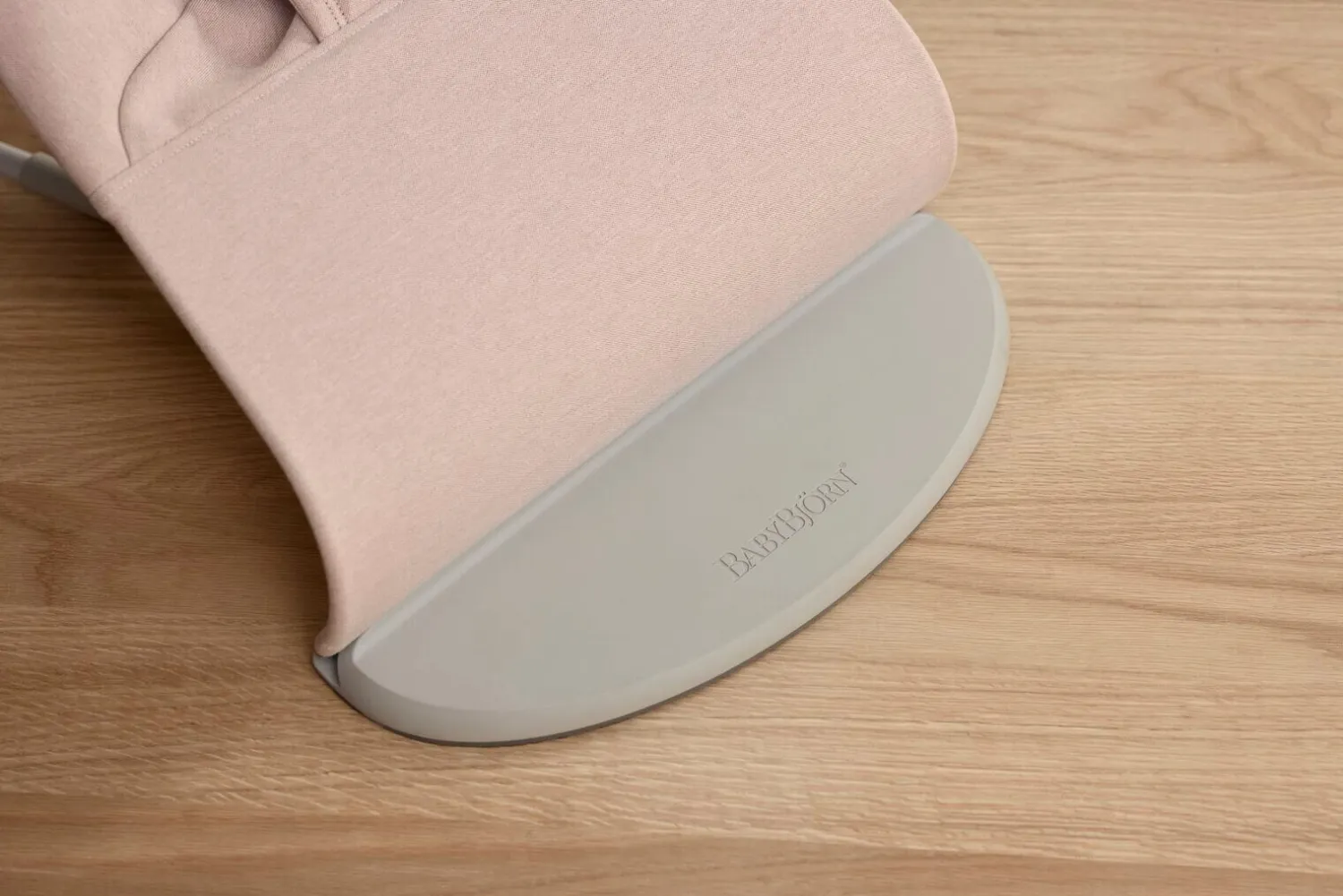 Bujaczki I Leżaczki|Foteliki I Pufy | BabyBjorn - leżaczek BLISS WOVEN, Jasny Róż melanż