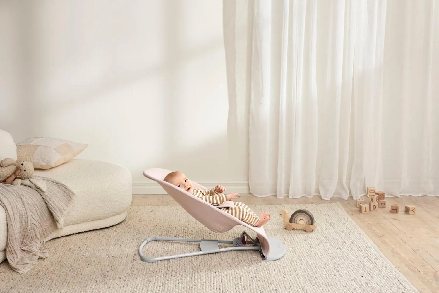 Bujaczki I Leżaczki|Foteliki I Pufy | BabyBjorn - leżaczek BLISS WOVEN, Jasny Róż melanż