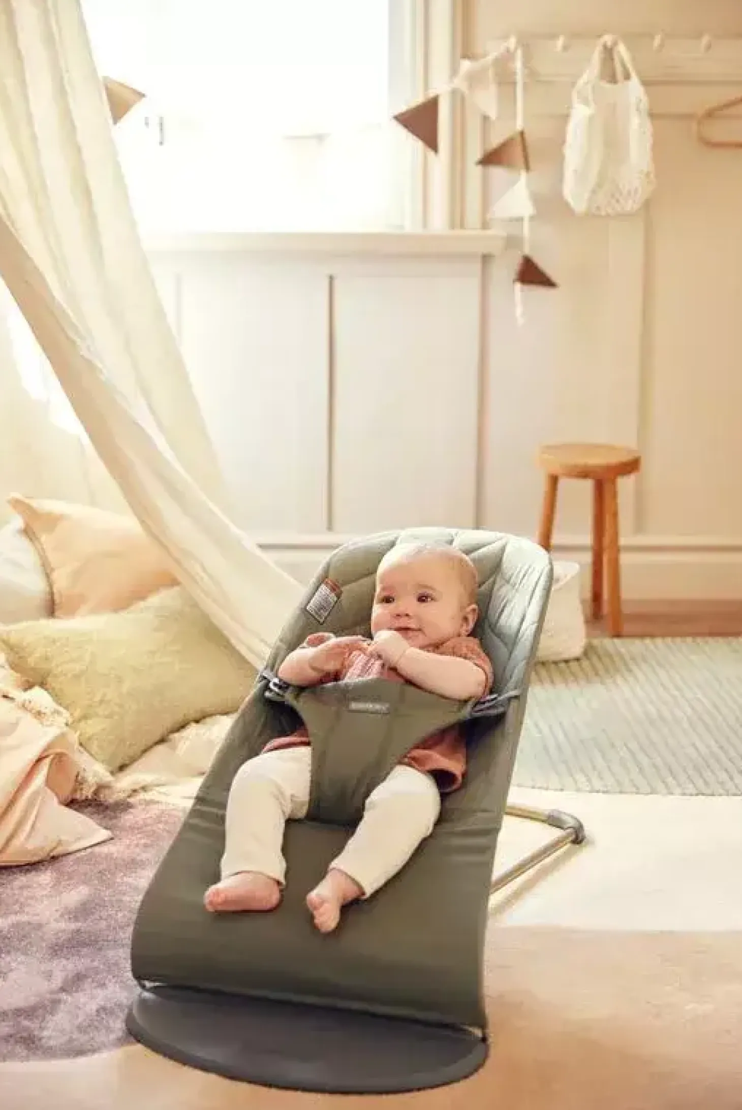BABYBJORN - leżaczek BLISS WOVEN, Petal Quilt, Ciemnozielony