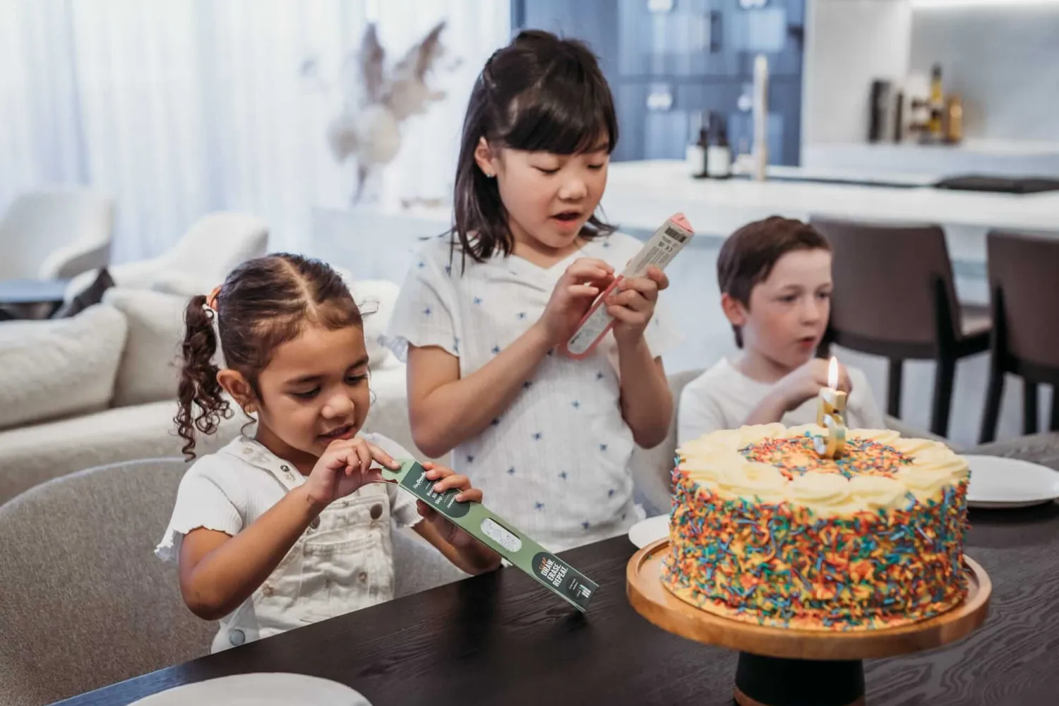 Idealne W Podróży|6 Lat+ | HeyDoodle Bransoletka samozaciskowa do kolorowania - Dinozaury