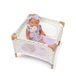 2 Lata +|Akcesoria Dla Lalek | LullaBaby Combo dla lalki niemowlaka – krzesełko do karmienia, kojec i spacerówka, wersja fioletowa