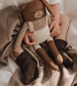 Dziergane buciki niechodki - dark mocha