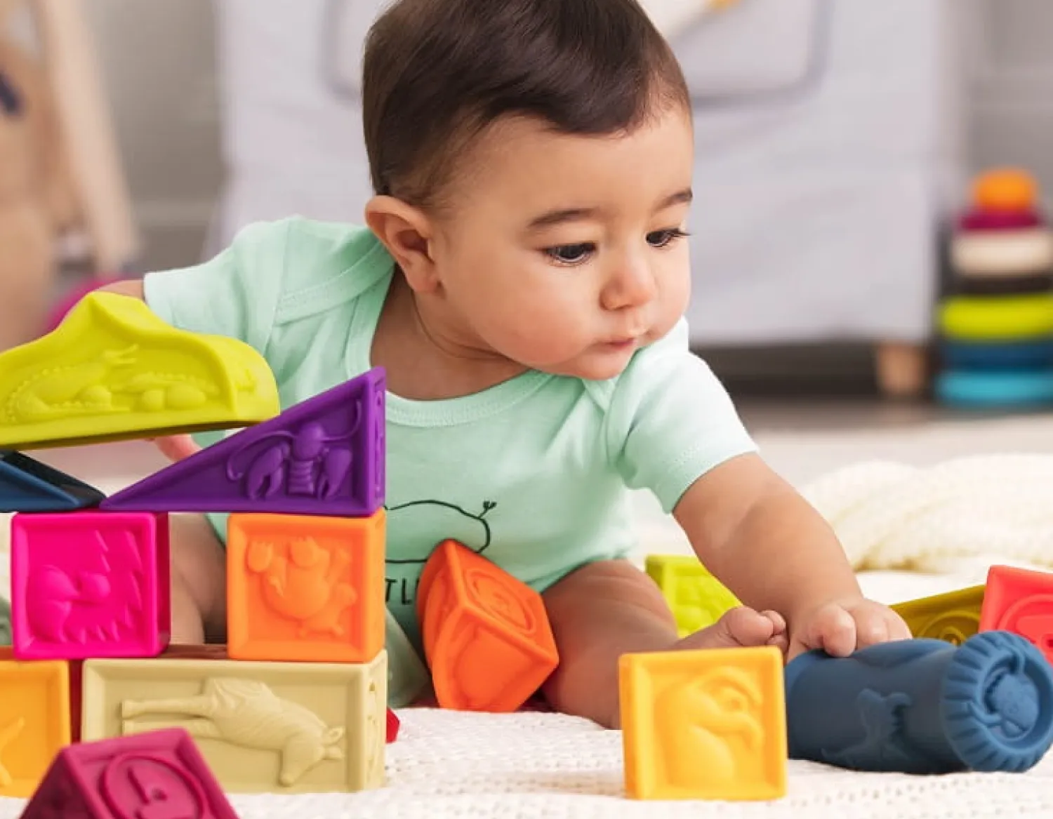 12M+|2 Lata + | B.Toys Elemenosqueeze – klocki miękkie – zestaw duży