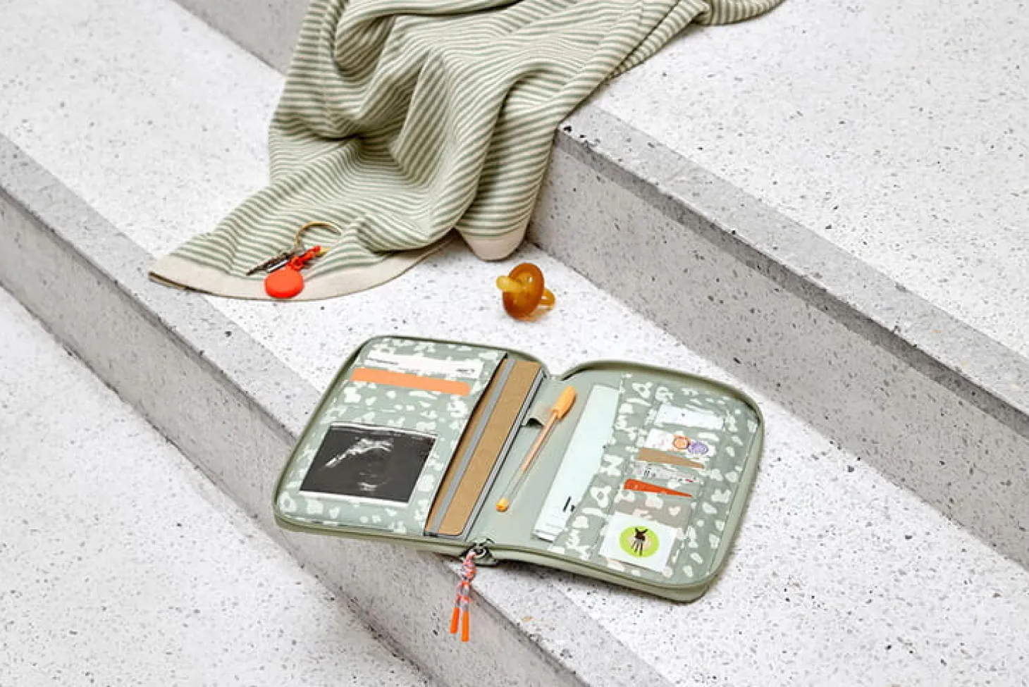 Etui na dokumenty Leo light khaki