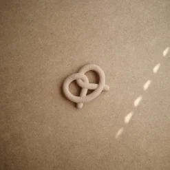 Gryzaki|Gryzaki | Mushie Gryzak Pretzel - Natural