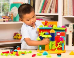 2 Lata +|Klocki | B.Toys Jungle Adventure Bucket - klocki jeżyki w wiadrze - zestaw DŻUNGLA, 128 elementów