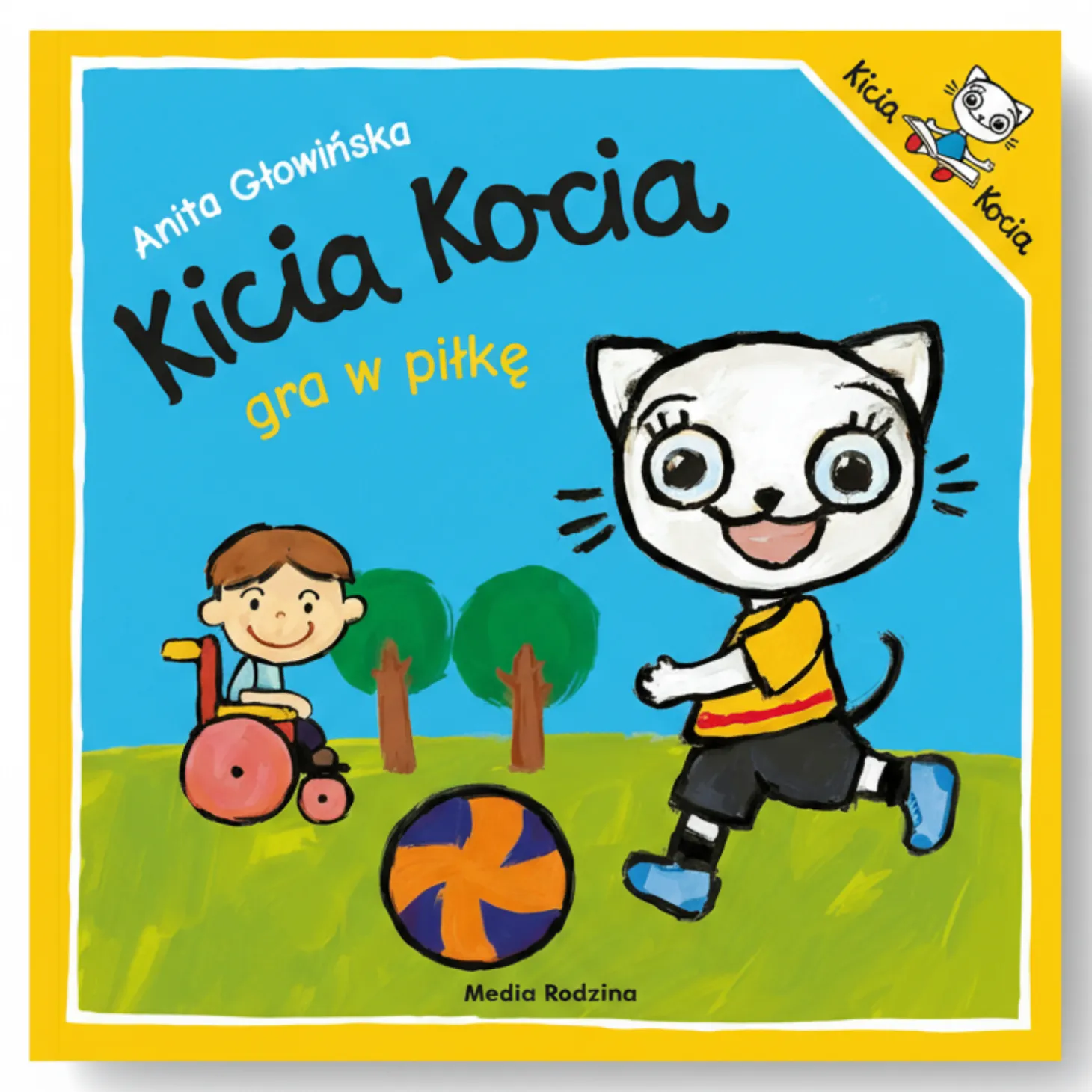Kicia Kocia gra w piłkę