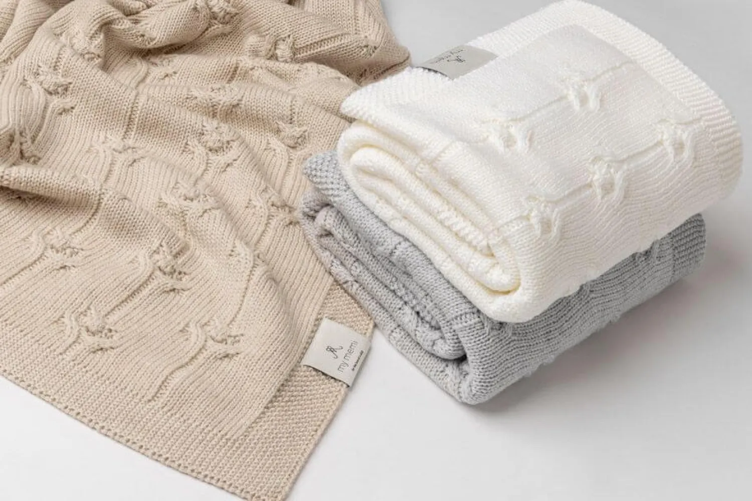 Kocyki|Kocyki | My Memi Kocyk ze 100% wełny merino light grey Floral - premium collection