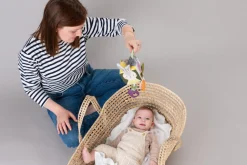 12M+|Aktywizujące | Taf Toys Kostka sensoryczna - Urban Garden
