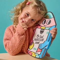 Montessori|Naklejki | OMY Książeczka Montessori z naklejkami FIGURY I KSZTAŁTY