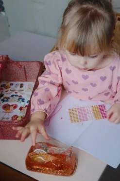 7 Lat+|8 Lat+ | Konges slojd Kuferek małego artysty - glitter rose