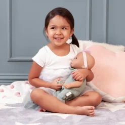 2 Lata +|Lalki | LullaBaby Lalka niemowlę ze smoczkiem, w muślinowym ubranku i opasce
