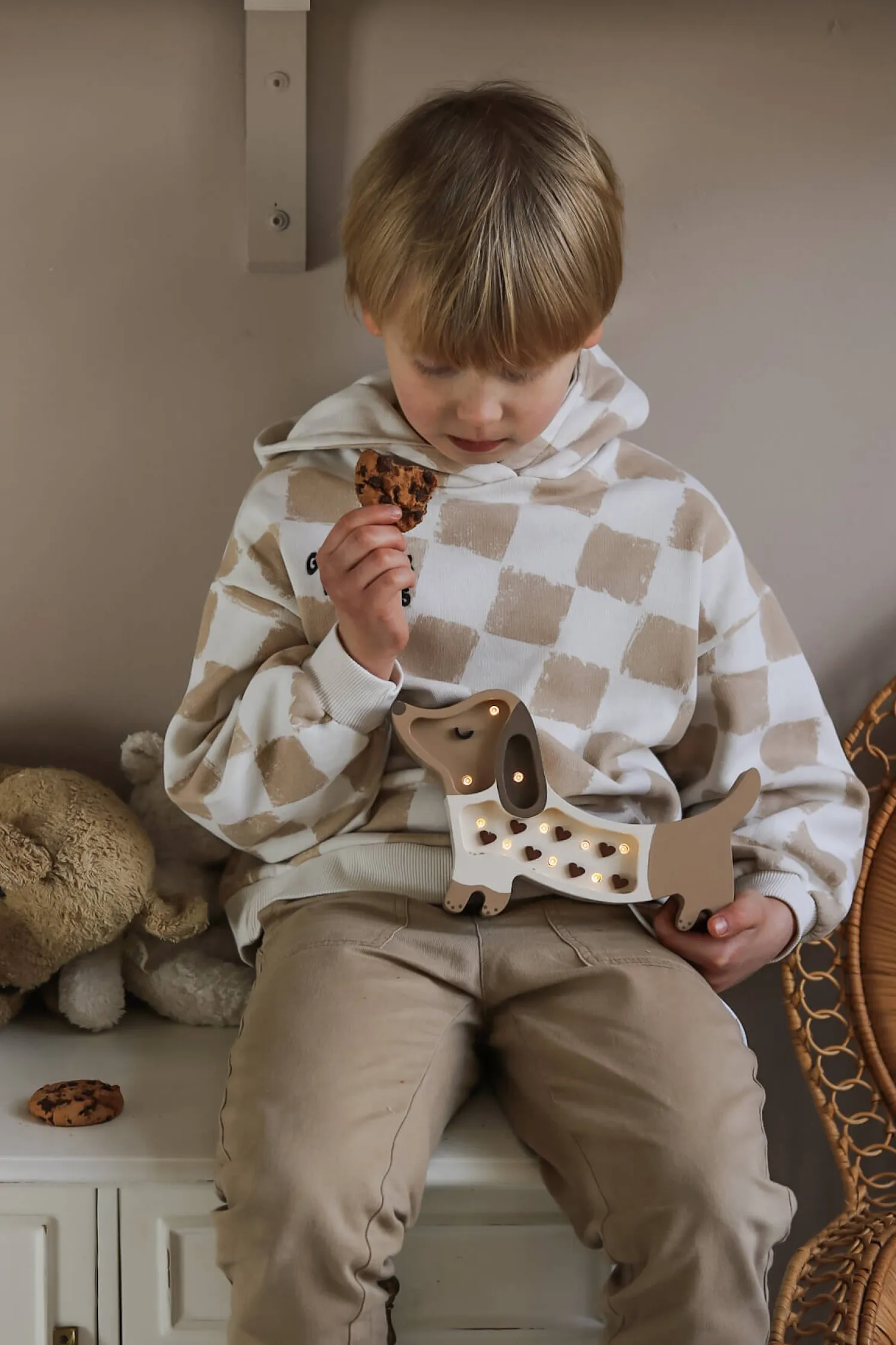 Dekoracje Dziecięce|Lampki Nocne | Little Lights Lampa Piesek Mini CHOCOLATE HEART WITH A KNITTED