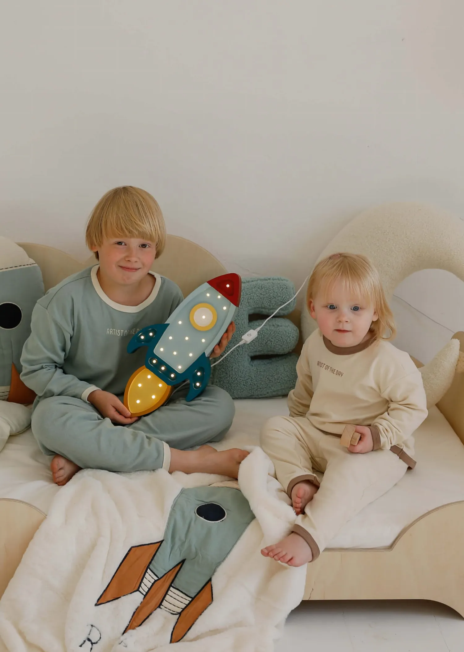 Dekoracje Dziecięce|Lampki Nocne | Little Lights Lampa Rakieta TEAL