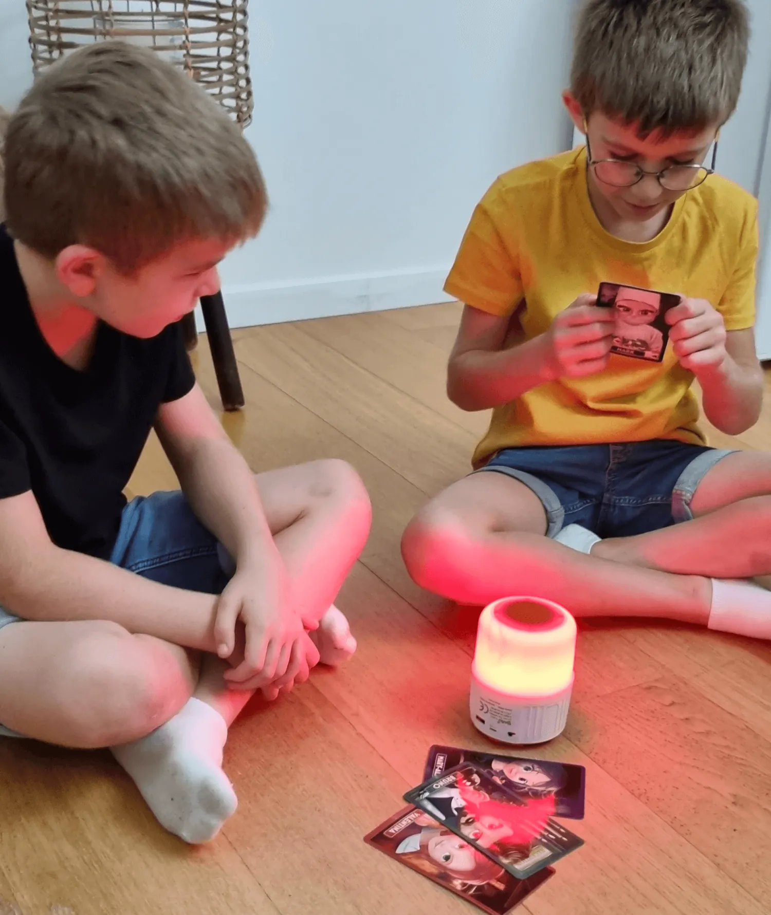 8 Lat+|Na Podwórko | Buki Lampka solarna - Latarka Bluetooth na kemping