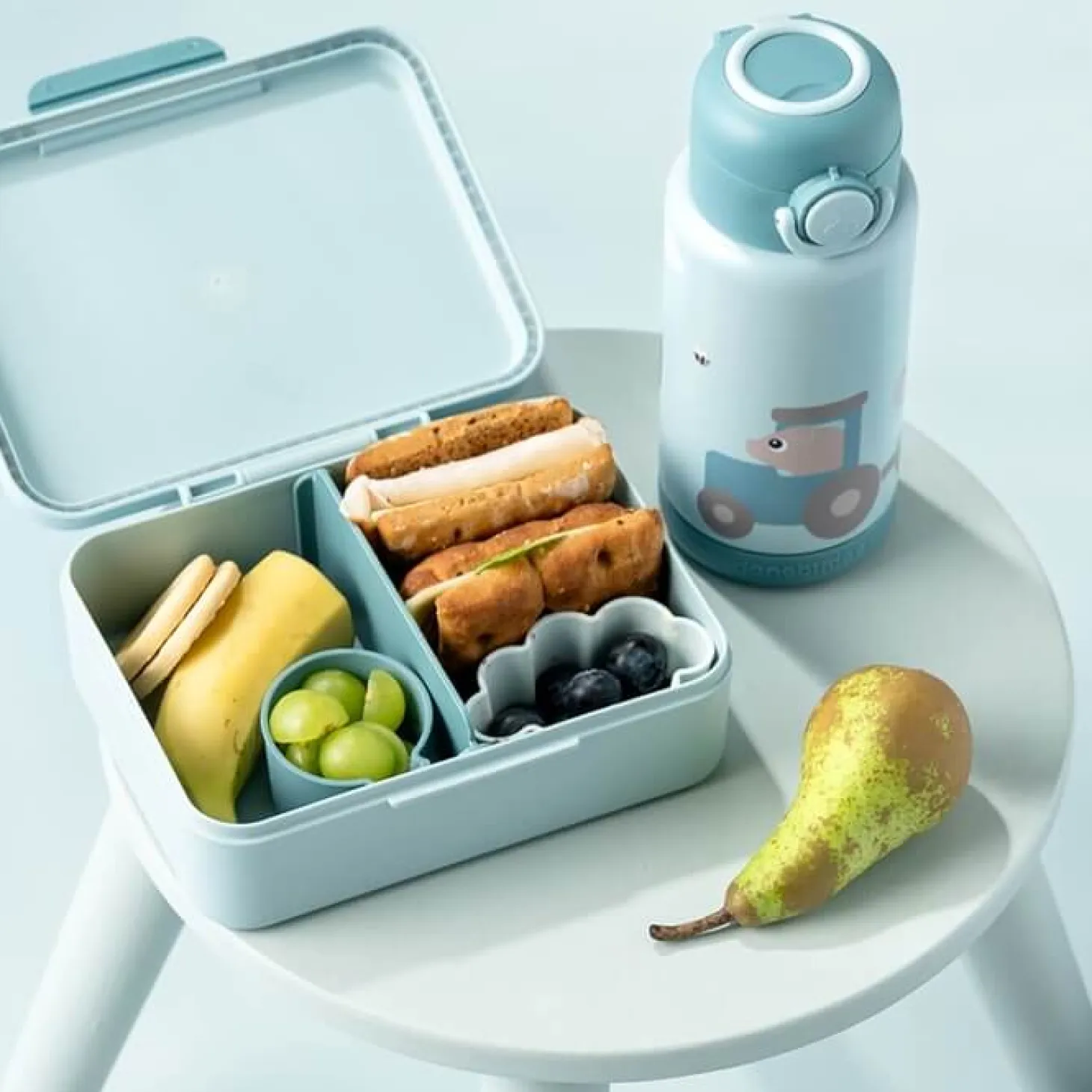 Lunchbox dla dziecka z podziałką Tiny Farm Blue