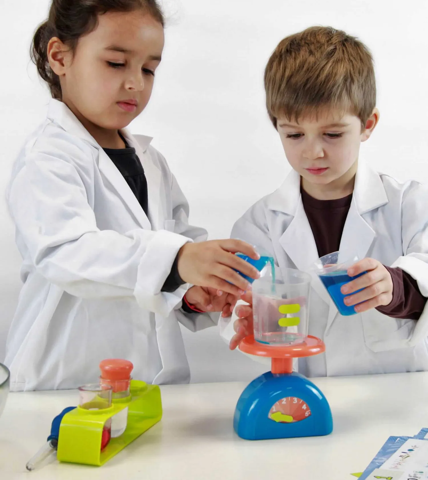 Edukacyjne|6 Lat+ | Buki Mini lab DOŚWIADCZENIA CHEMICZNE