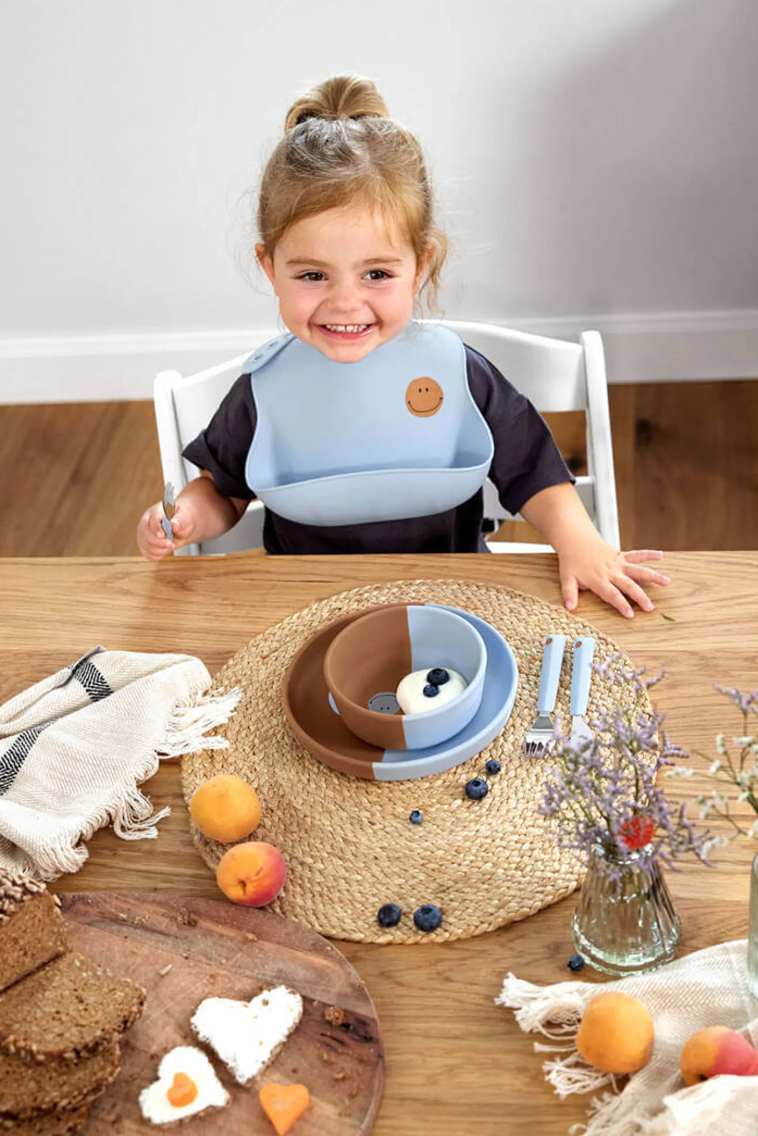 Naczynia Dla Dzieci | Lassig Miseczka silikonowa dla dzieci Happy Rascals Smile sky blue