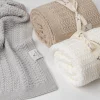 Otulacz ze 100% wełny merino light grey Leaves - premium collection