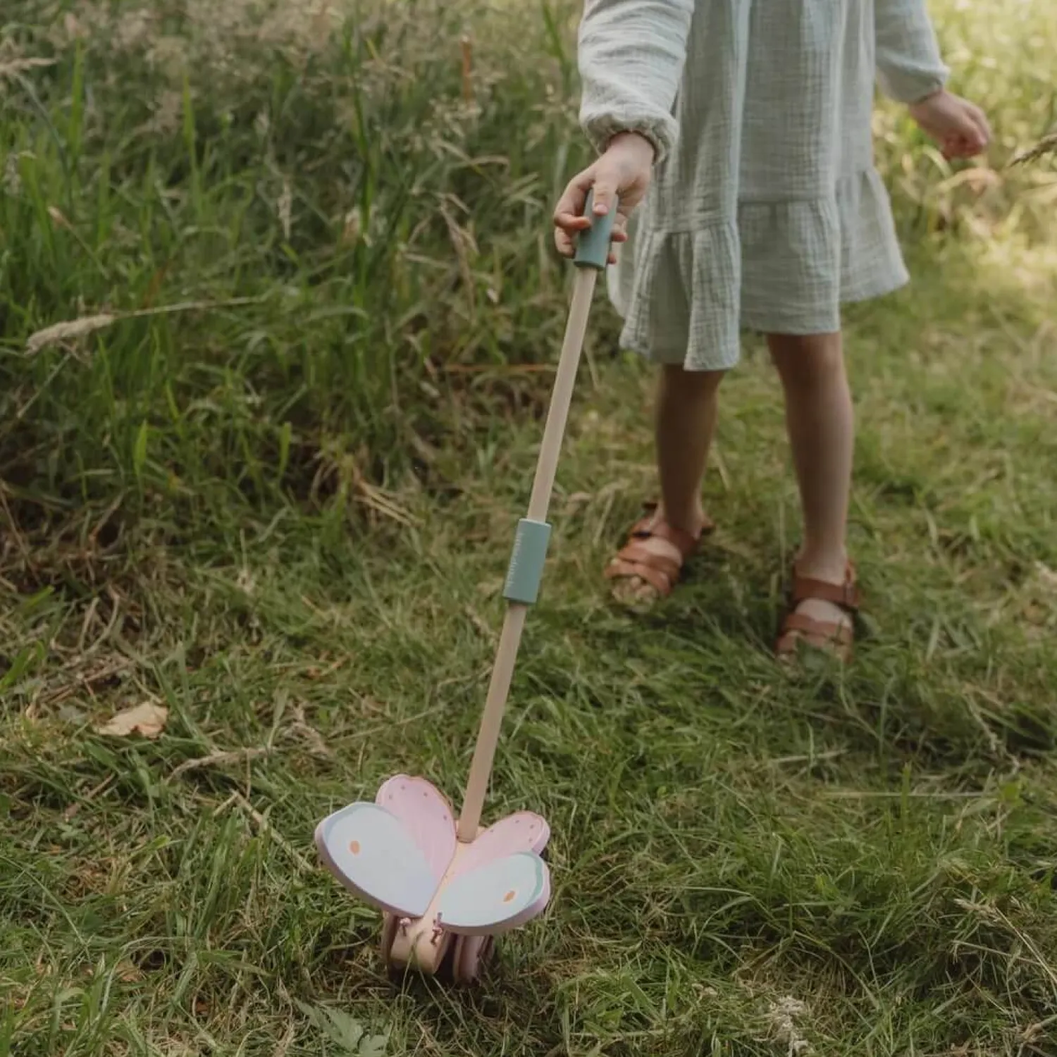 2 Lata +|Aktywizujące | Little Dutch Pchacz na pałąku Fairy Garden FSC