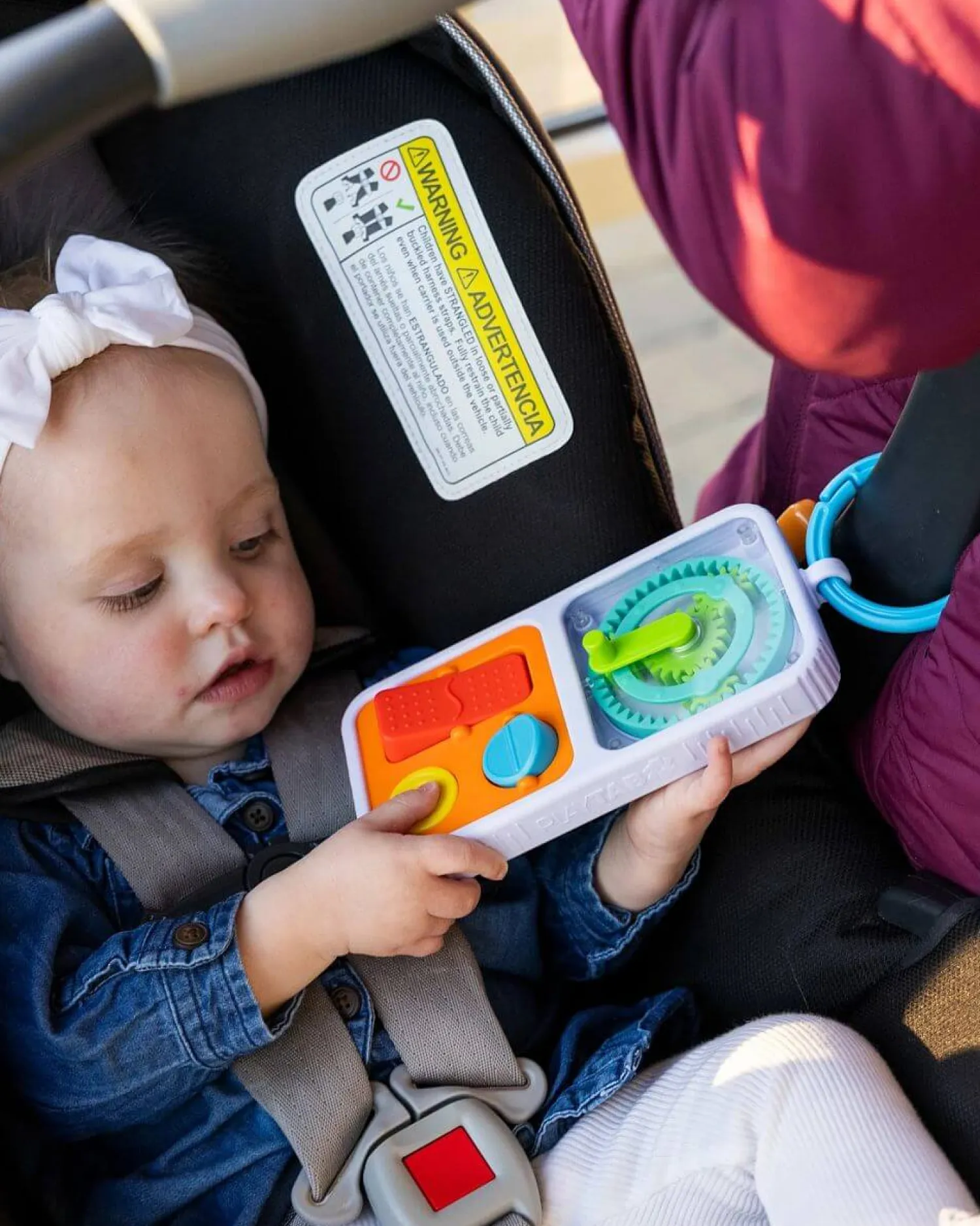 Idealne W Podróży|12M+ | Fat Brain Toys PlayTab Sensoryczne Kwadraty - zestaw 2 z biało-czarnymi kuleczkami