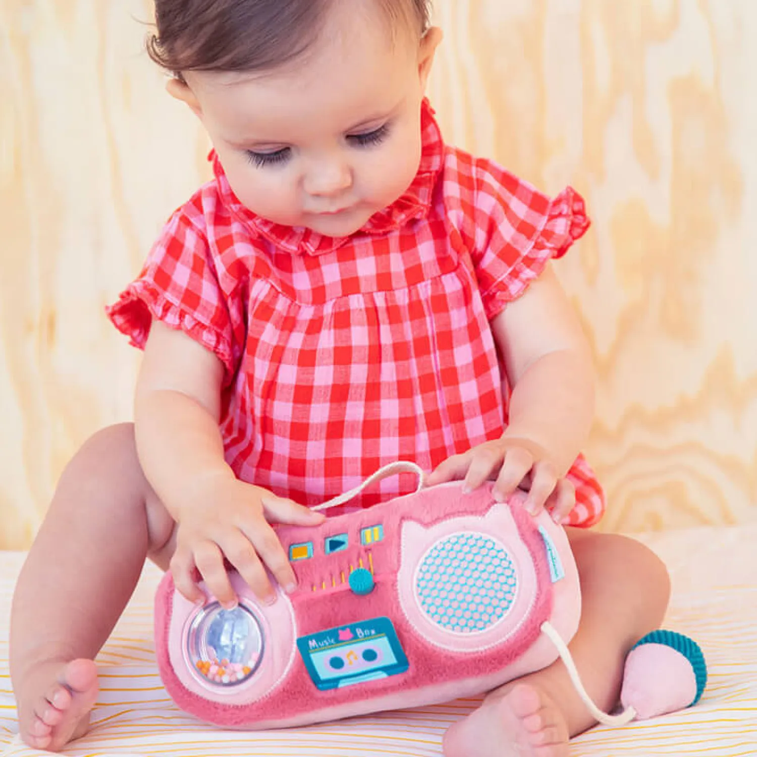 12M+|Aktywizujące | Lilliputiens Przytulanka aktywizująca do zabawy Radio Kotka Jeanne 9m+