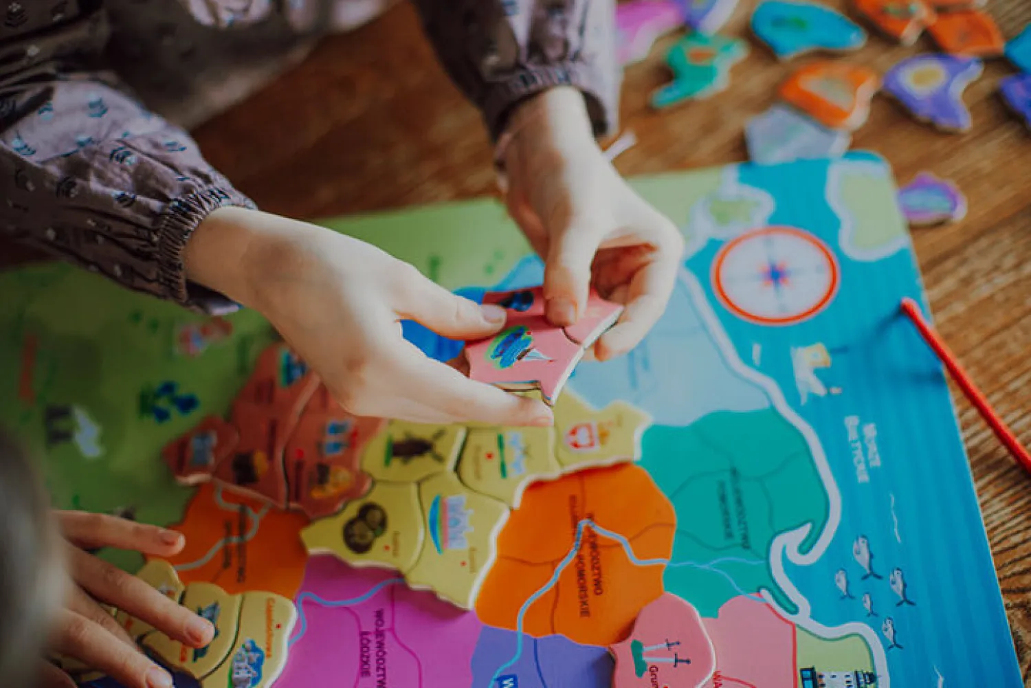 8 Lat+|Edukacyjne | Janod Puzzle magnetyczne Mapa Polski 69 magnesów 7+