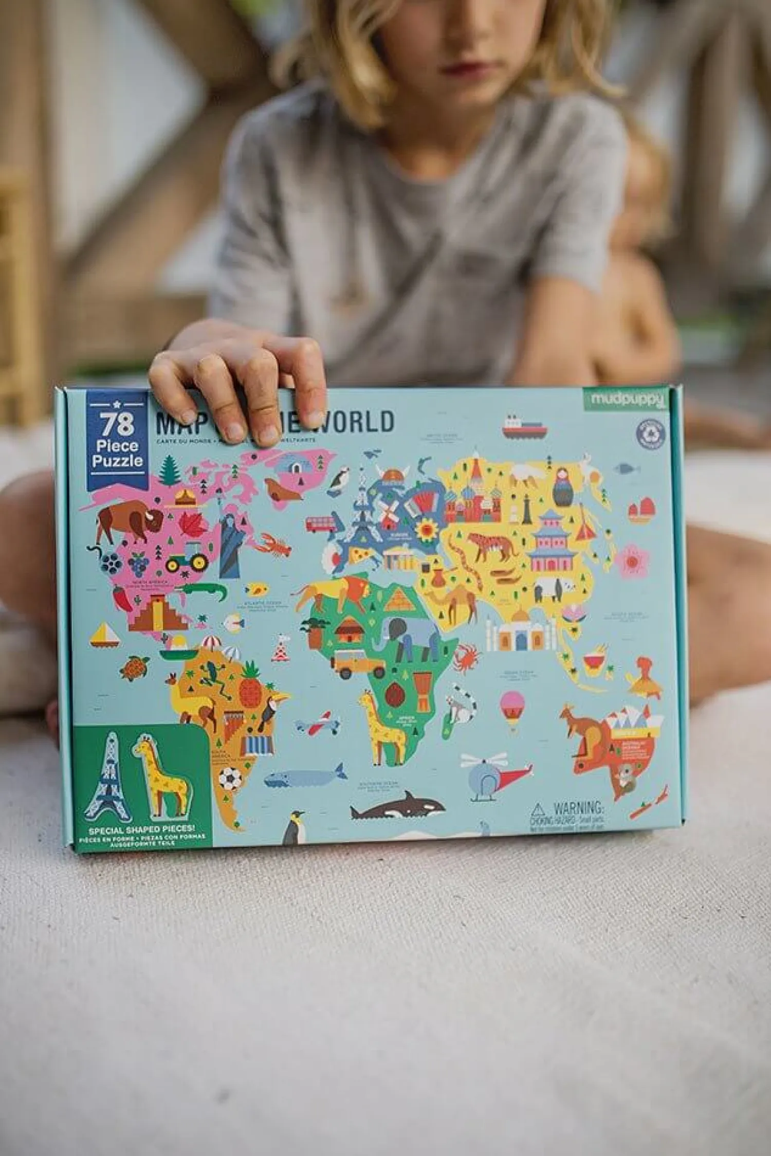 Edukacyjne|Puzzle | Mudpuppy Puzzle Mapa Świata z elementami w kształcie budynków i zwierząt 5+