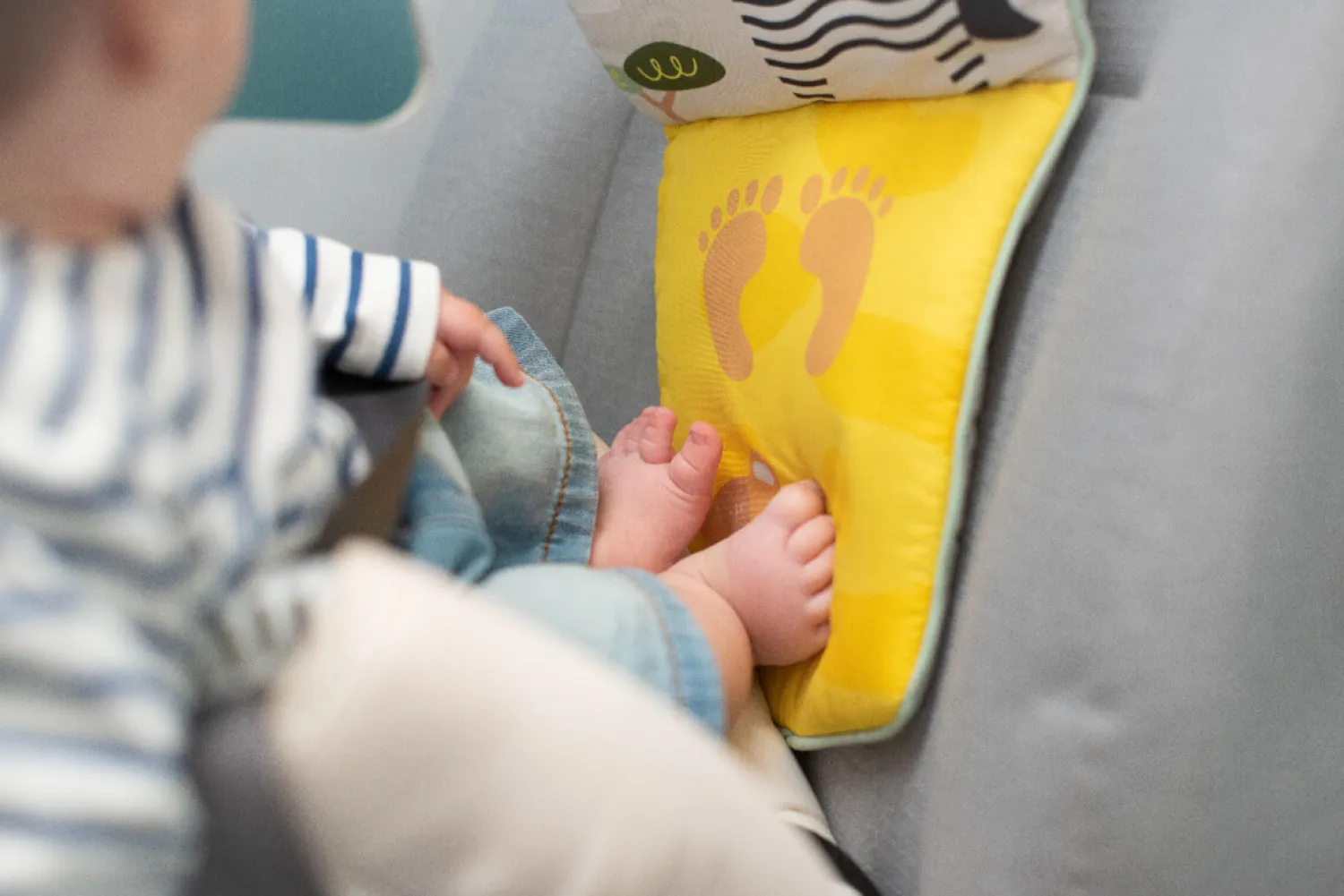 Idealne W Podróży|Aktywizujące | Taf Toys Samochodowe centrum aktywności - Savannah