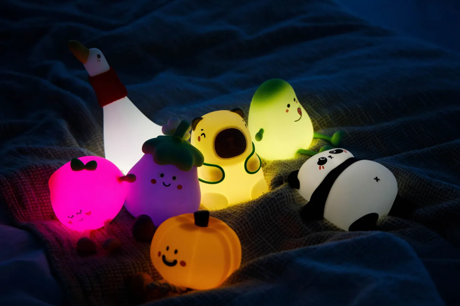 Lampki Nocne|Lampki Nocne | InnoGIO Silikonowa Lampka nocna GIO Eggplant