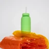 Szklana butelka do monitorowania dziennego nawodnienia Puffer Bottle - LIME
