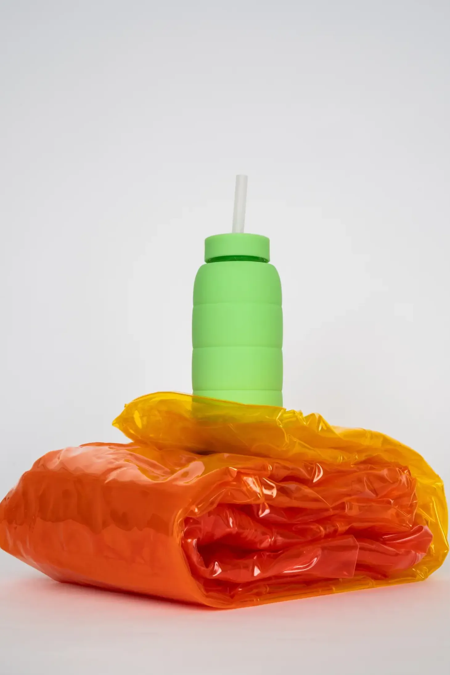 Szklana butelka do monitorowania dziennego nawodnienia Puffer Bottle - LIME