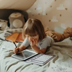 Idealne W Podróży|6 Lat+ | Kidywolf Tablet graficzny z szablonami do rysowania KIDYDRAW-MINI - dawno dawno temu