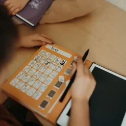 Idealne W Podróży|6 Lat+ | Kidywolf Tablet graficzny z szablonami do rysowania KIDYDRAW-MINI - dawno dawno temu