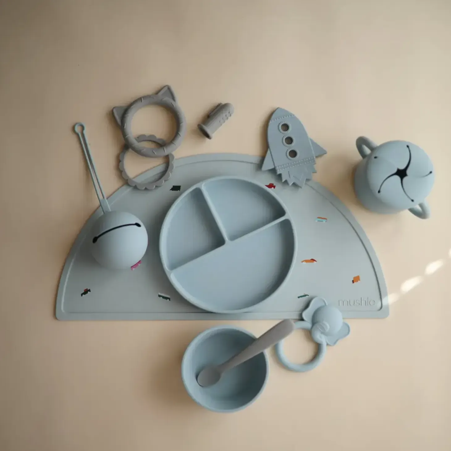 Talerzyk silikonowy z przyssawką - Powder Blue