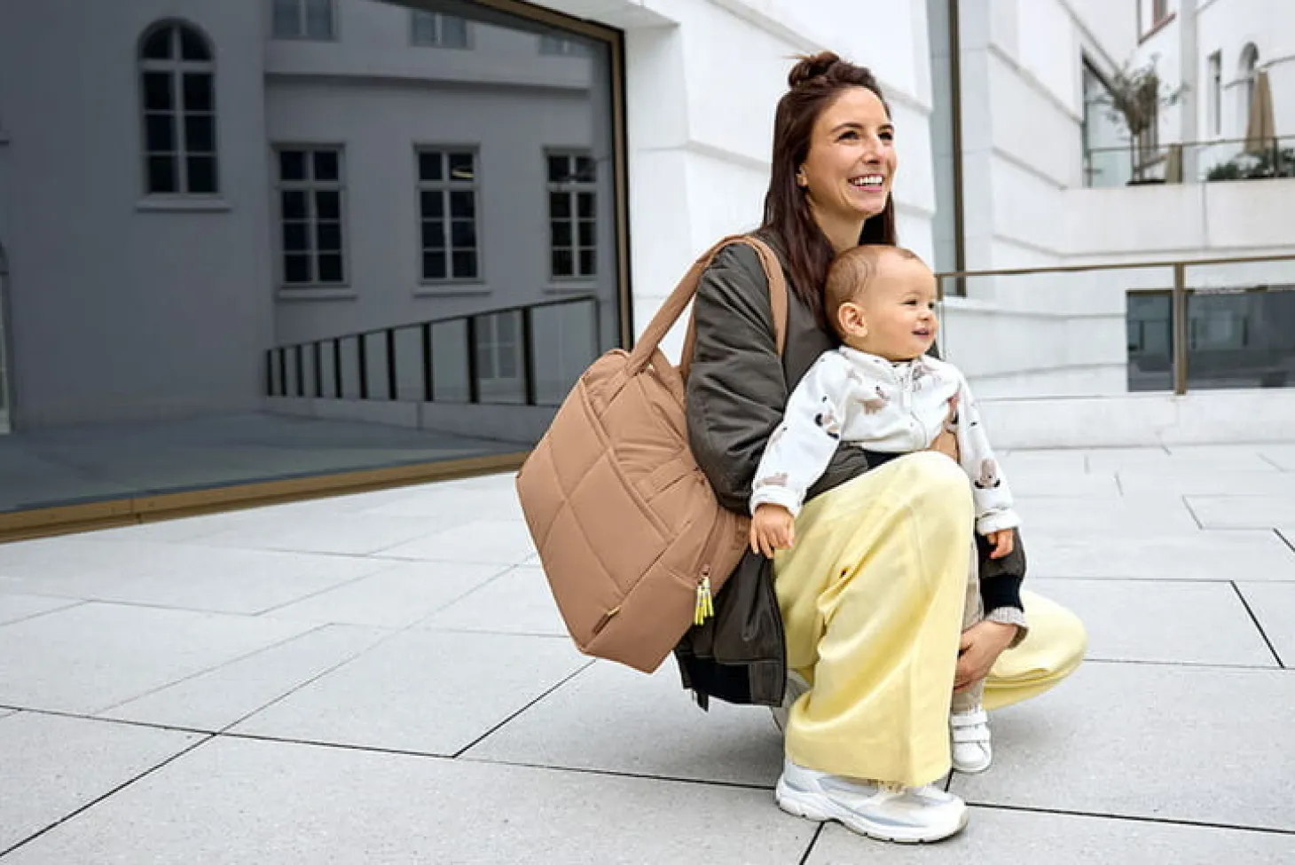 Torba dla mam z akcesoriami Everyday almond