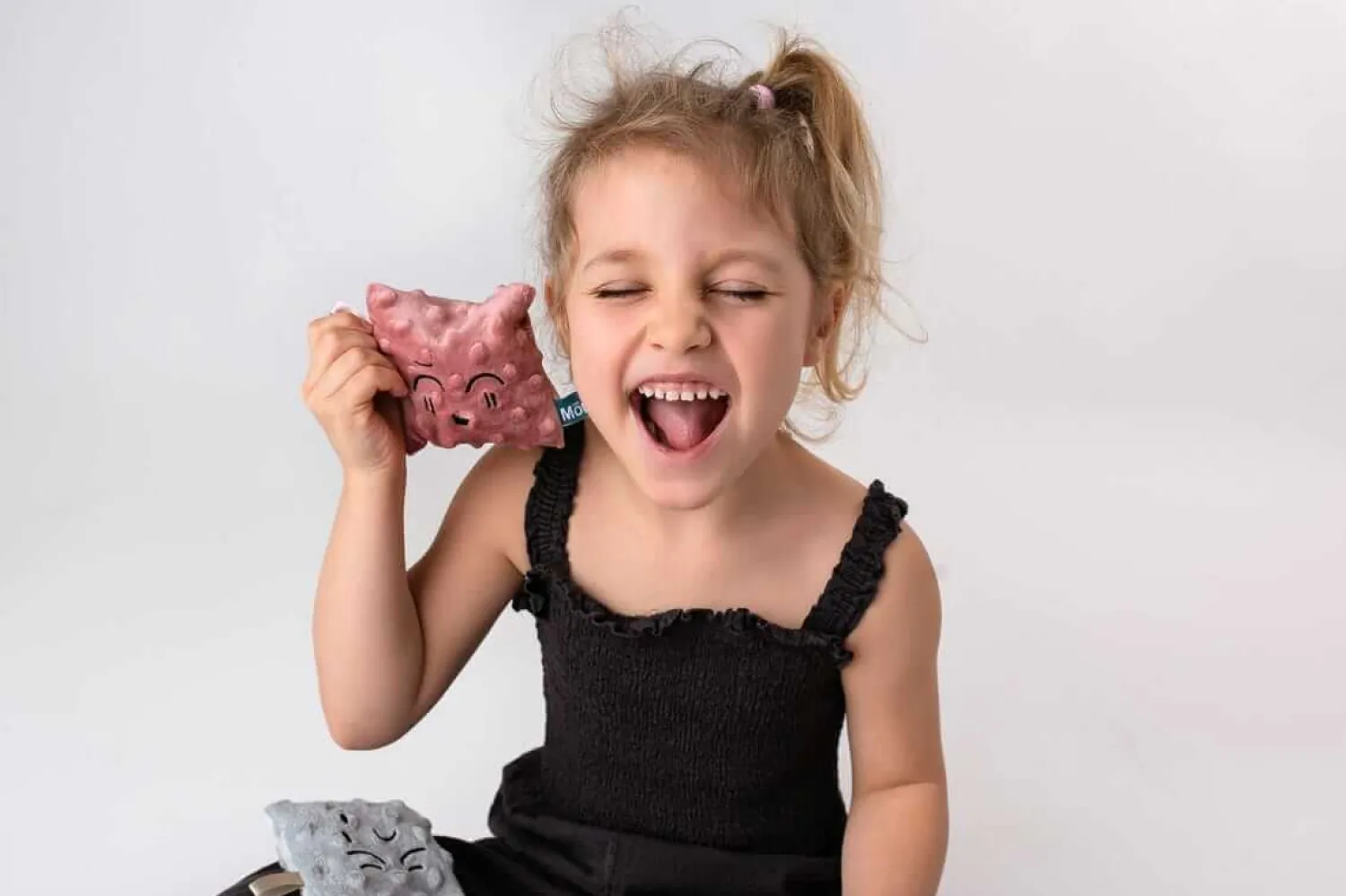 Idealne W Podróży|12M+ | Mom's Care Woreczki sensoryczne - Emocje