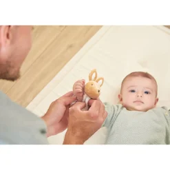 Zestaw prezentowy 2w1 Królik (grzechotka + buciki) kolekcja Petites Chansons